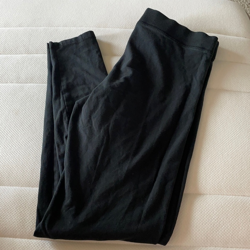 PINK - black leggings